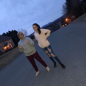 Meet your Posher, Lauren